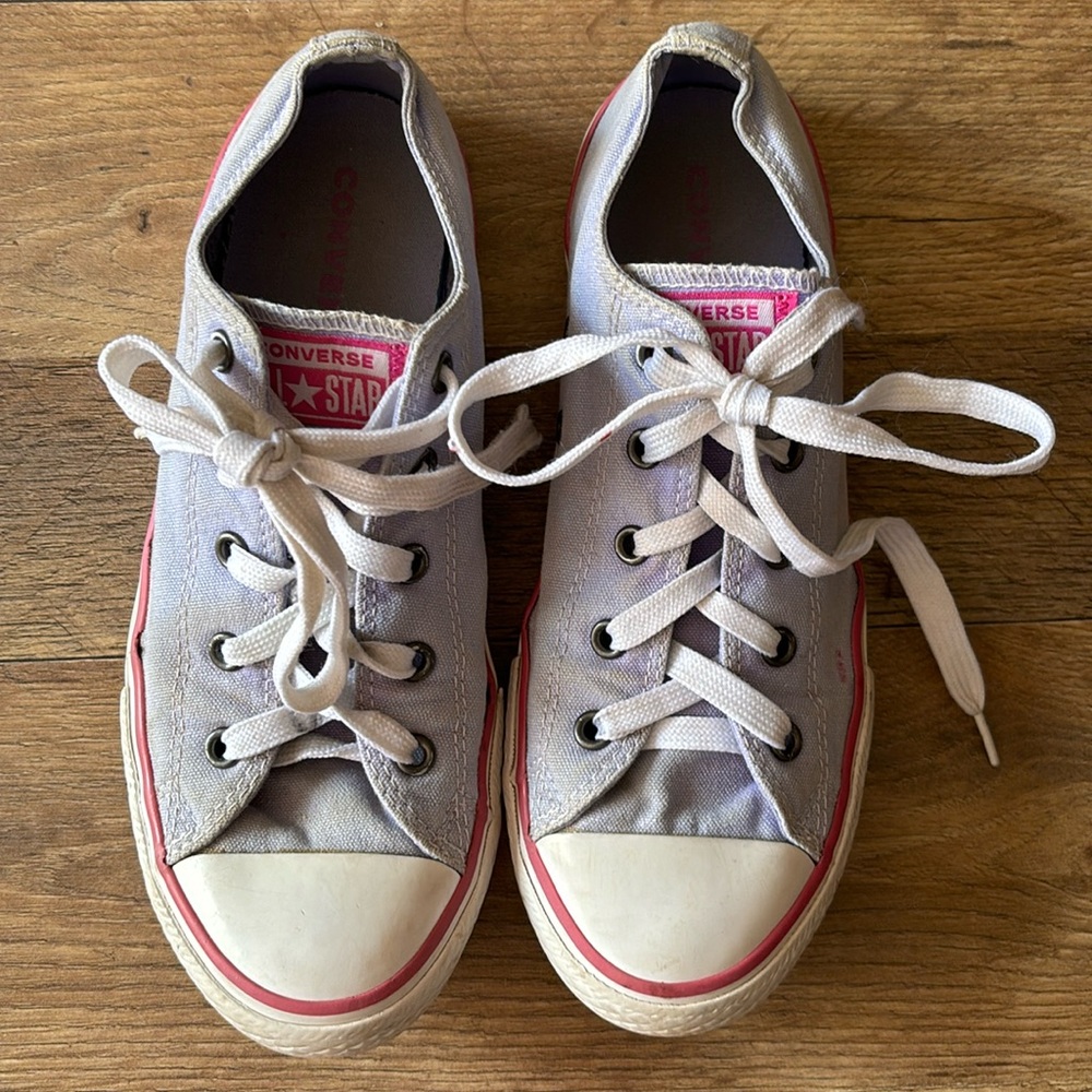 Converse All-Star purple pink casual shoes size 4 big girl